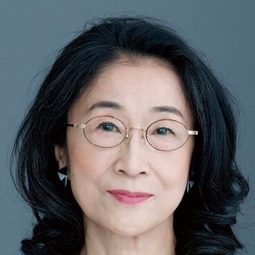 木野花 - 怪人二十面相·傳演員 飾演Yoko Hashiba's maid