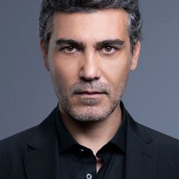 Caner Cindoruk - 酸蘋果演員 飾演Servet