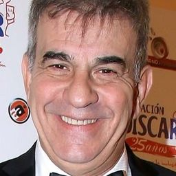 Miguel Ángel Rodríguez 飾演 Capitán Liso (voice)