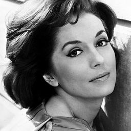 Barbara Shelley 飾演 Jean