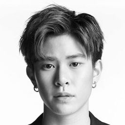 Jackrin Kungwankiatichai 飾演 Piak