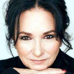 Anna Garduno 飾演 Matty