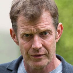 傑森·佛萊明 飾演 Self - Azazel