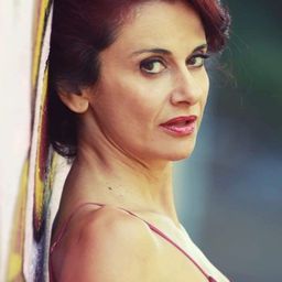 Loredana Marino 飾演 Nurse