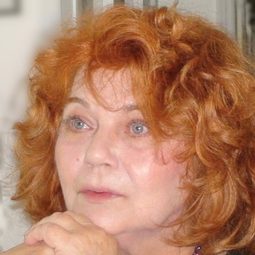 Cécile Vassort - 殺人的夏天演員 飾演Josette,wife of Henri IV