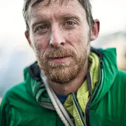 湯米·考德威爾 飾演 Self