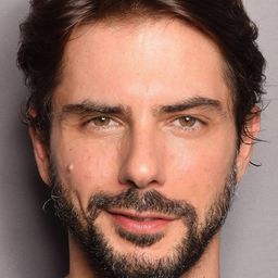 Gustavo Haddad - Avocado Seed演員 飾演Júlio