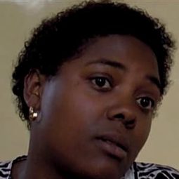 Juanita Waterman 飾演 Ntsiki Biko