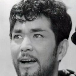 上田 吉二郎 飾演 