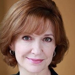 珊儂·卡克倫 飾演 Rosanna