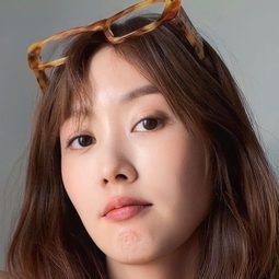 Ramita Mahapreukpong - 鬼假期演員 飾演Cat