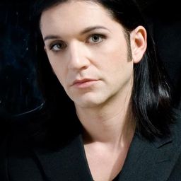 Brian Molko 飾演 Self