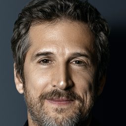 格廉加納 - 蒙哥演員 飾演narrateur