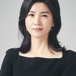 李勝妍 飾演 Hyeon-seo
