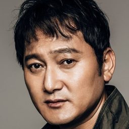 鄭滿植 飾演 Park Sang-yong