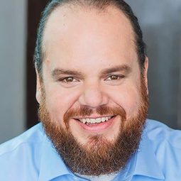 Patrick Zielinski - 毛小孩選邊站演員 飾演Squatter Leader