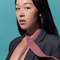 Elise Tilloloy 飾演 Jane