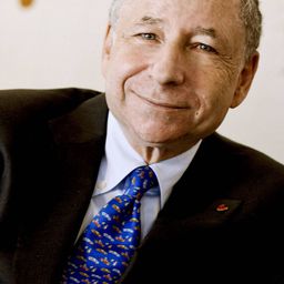 Jean Todt 飾演 Self