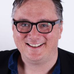 Patrick McCartney - 聖誕精靈演員 飾演Security Guard