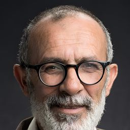 Kamel El Basha 飾演 Yasser Abdallah Salameh