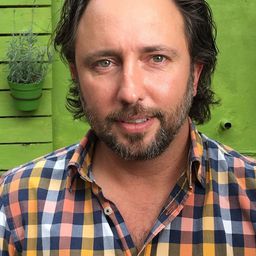 Andre Weideman 飾演 Pete Van Aarde