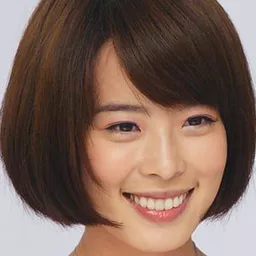 李康宜 飾演 Kang-yi