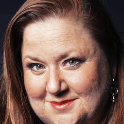 伊茲雅勒·卡斯特羅 - 該死的上帝演員 飾演Ana