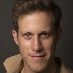 Nathan Cooper - 致命出軌演員 飾演Dave