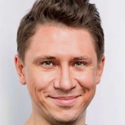 Timur Batrutdinov - 祝你好運演員 飾演