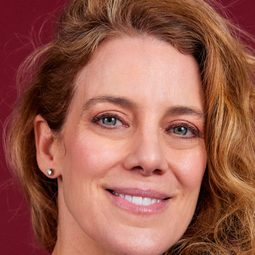 Katie McGovern - 電梯：三分鐘可以改變你的生活演員 飾演Emily