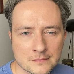 普熱米斯拉夫·史蒂帕 飾演 Tomasz Borowski