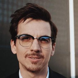 Nicholas Saenz - 彼岸的真相演員 飾演Don