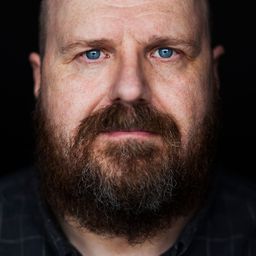 Jean-Robert Bourdage 飾演 The Frenchman