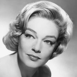 茜蒙薛娜烈 飾演 Marie