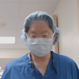 Jess Ting 飾演 Self