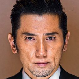 本木 雅弘 飾演 Wada