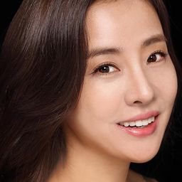 樸恩惠 飾演 Lee Yoojung