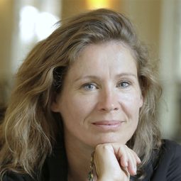 Jeannette Arndt - Rieke's Love演員 飾演Stefanie Neumann