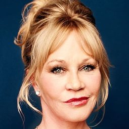 梅拉尼·格里菲思 飾演 Self (archive footage)