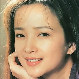 何晴 飾演 Mother