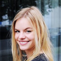 Sophia Schober - 巴打救心行動演員 飾演Verena