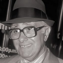 查爾斯·斯科塞斯 飾演 Self (archive footage)