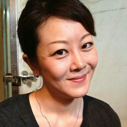 林真裏花 飾演 Amayo (voice)
