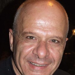 Yussuf Abu-Warda - 地中海鬱到病演員 飾演Aziz