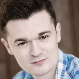 Shane Murray-Corcoran 飾演 Young Malachy