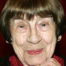 Christel Peters 飾演 Tassilos Mutter