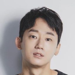 崔泰煥 飾演 Yo-han