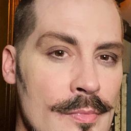 Richie Lillard - 跨性有話兒演員 飾演Miss Willy