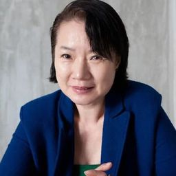 Kim Hwa-yeong 飾演 Cho Se-in's Mother