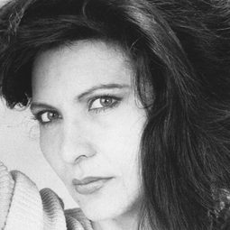 Antonella Antinori 飾演 Segretaria